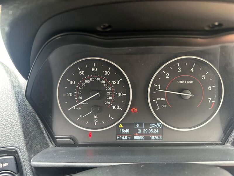 BMW 1 SERIES