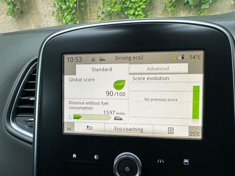 RENAULT SCENIC