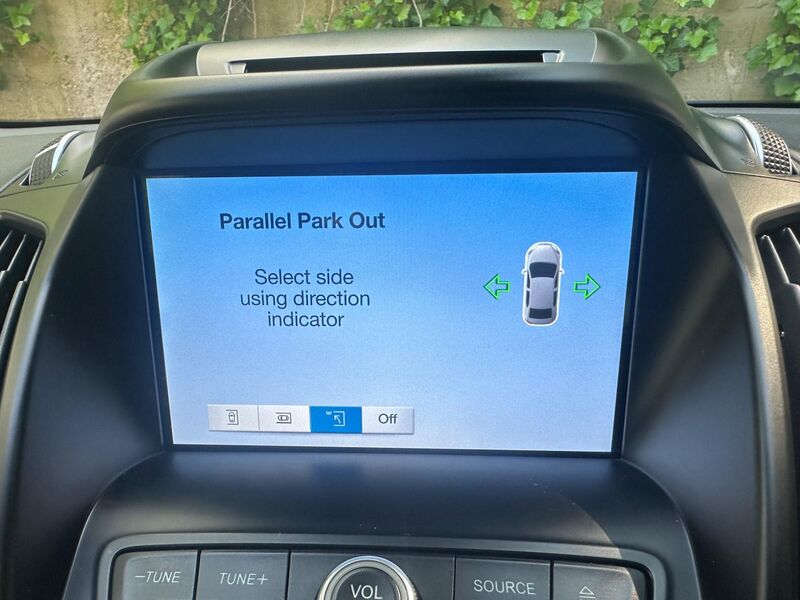 FORD KUGA