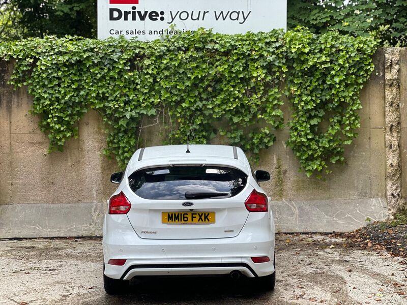 FORD FOCUS