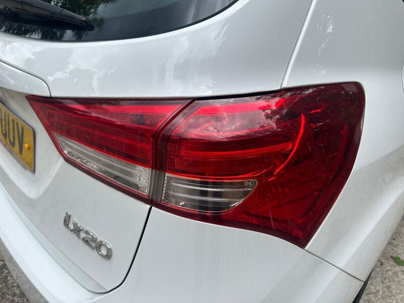 HYUNDAI IX20