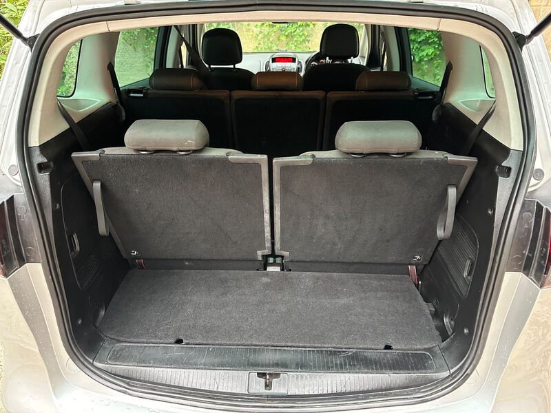 VAUXHALL ZAFIRA TOURER
