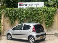 PEUGEOT 107
