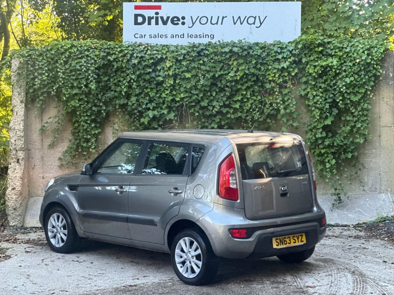 KIA SOUL