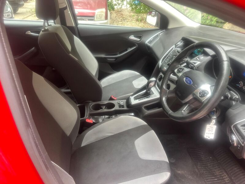 FORD FOCUS