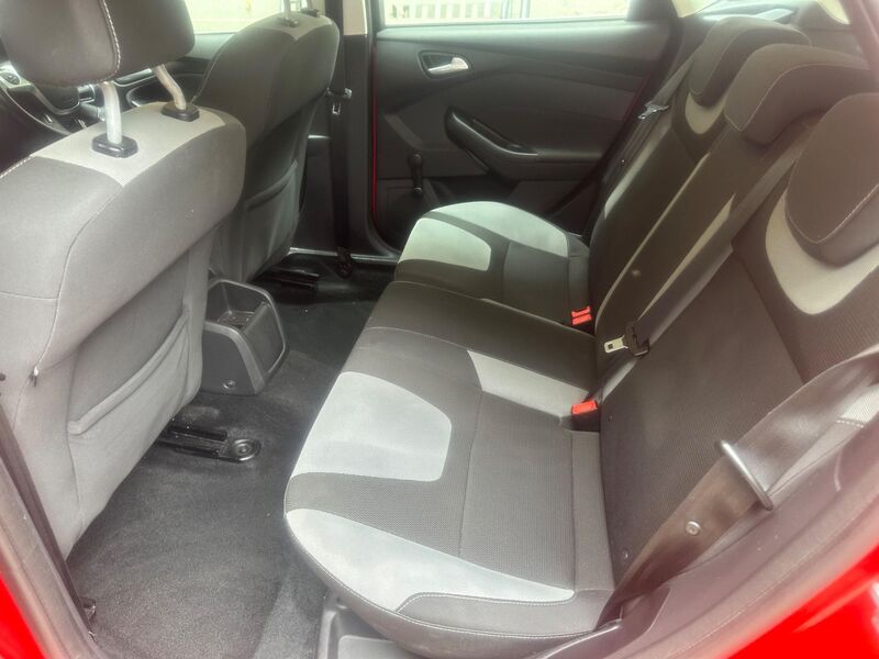 FORD FOCUS