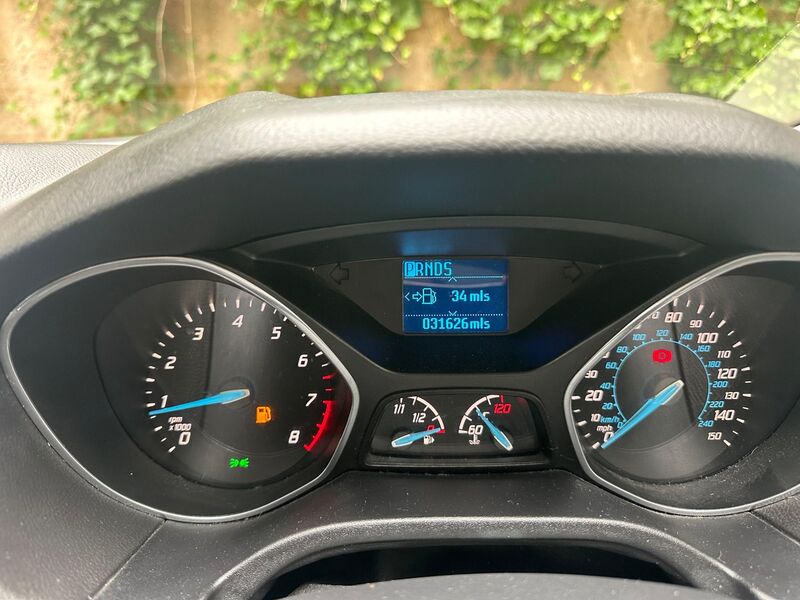 FORD FOCUS