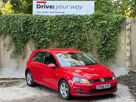 VOLKSWAGEN GOLF