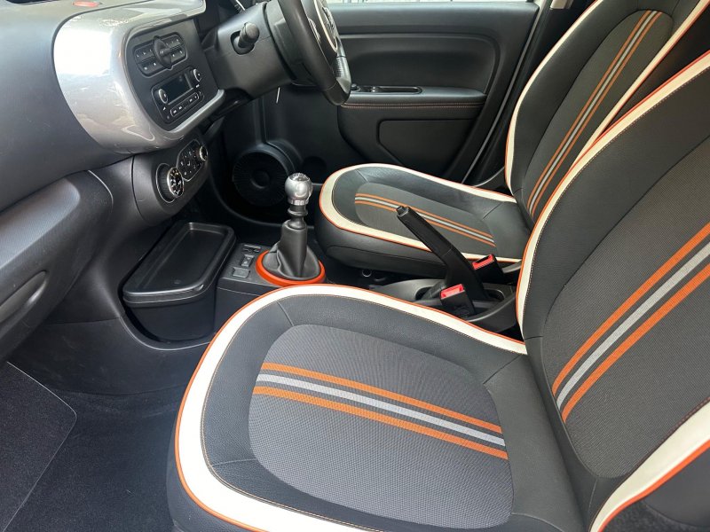 RENAULT TWINGO