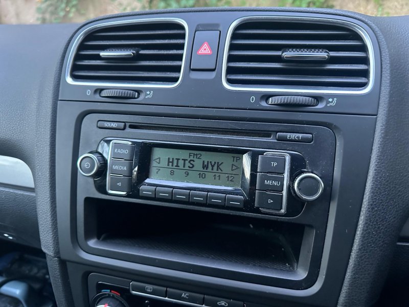 VOLKSWAGEN GOLF