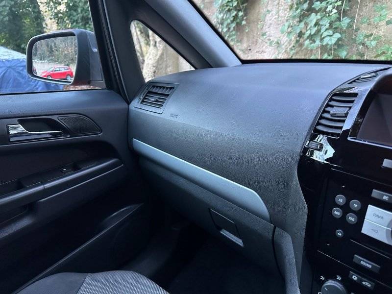VAUXHALL ZAFIRA
