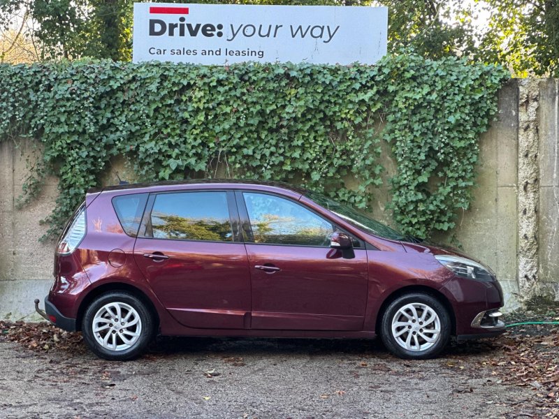 RENAULT SCENIC