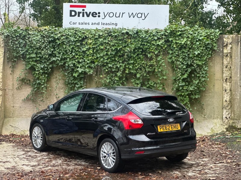 FORD FOCUS