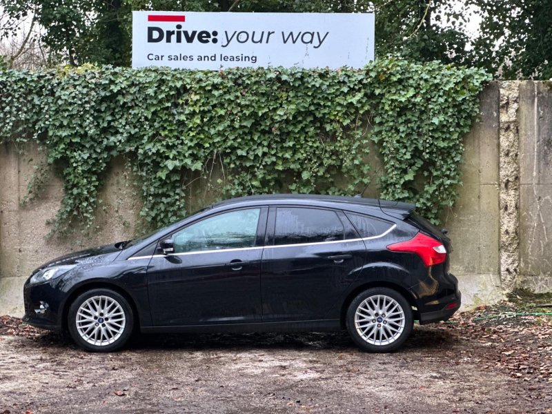 FORD FOCUS
