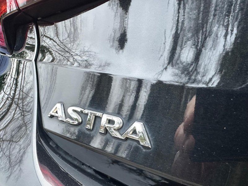 VAUXHALL ASTRA