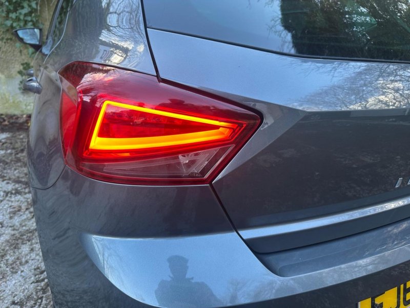 SEAT IBIZA