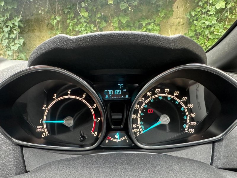 FORD FIESTA