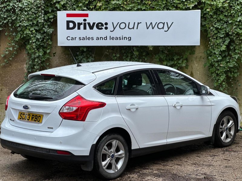 FORD FOCUS